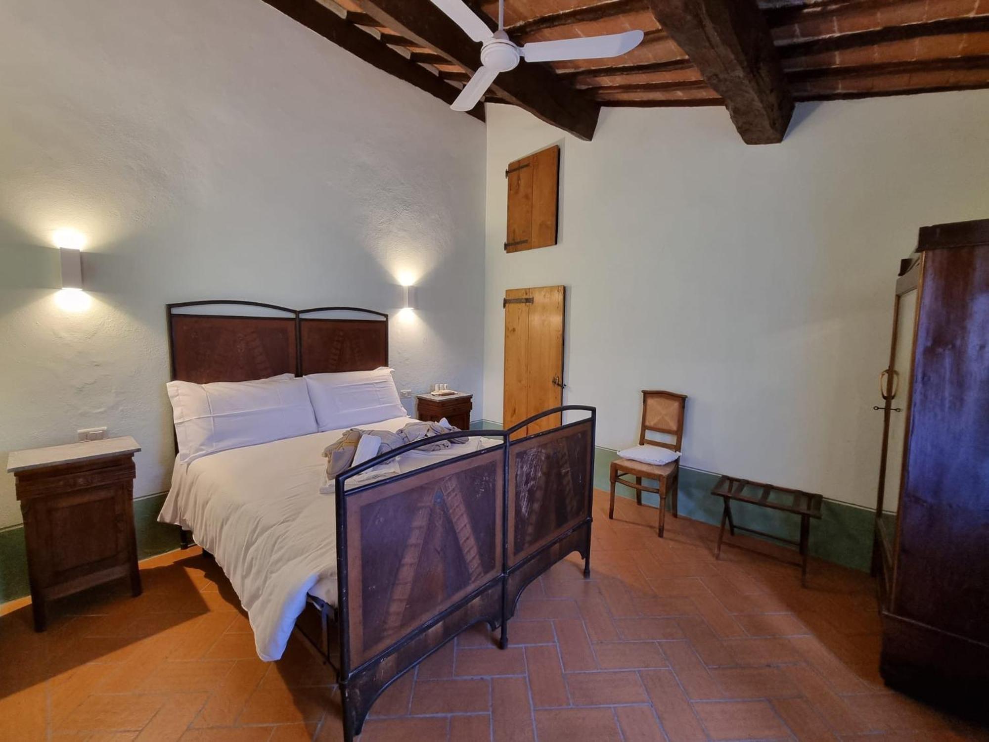 Agriturismo Le Sorbelle D'Orcia Con Piscina Πιέντσα Εξωτερικό φωτογραφία