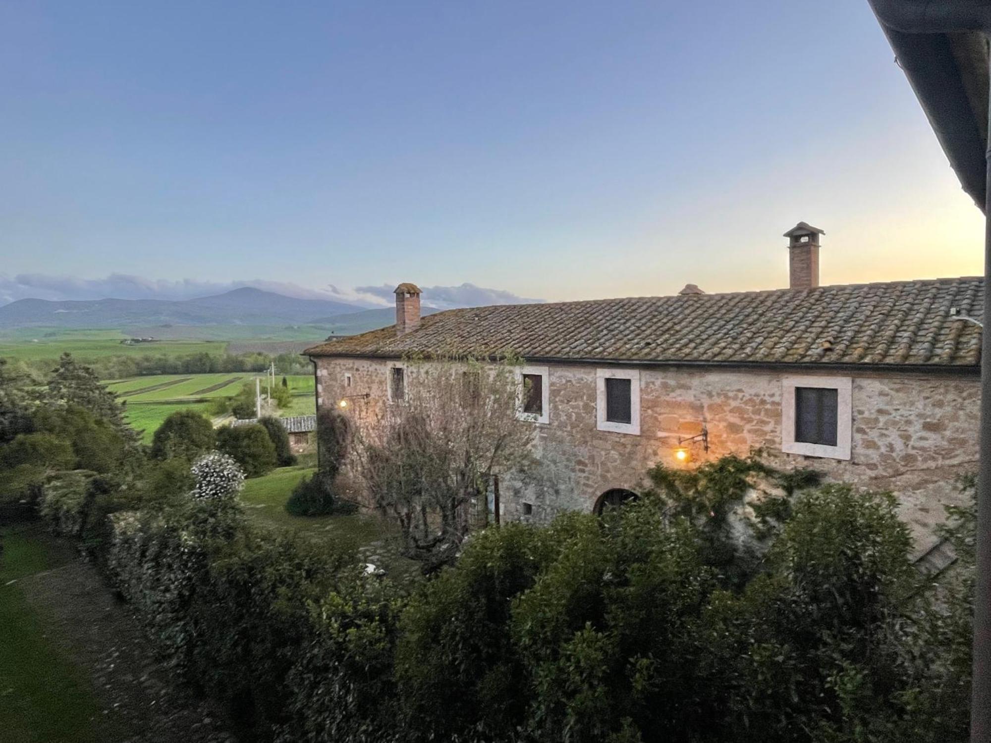 Agriturismo Le Sorbelle D'Orcia Con Piscina Πιέντσα Εξωτερικό φωτογραφία